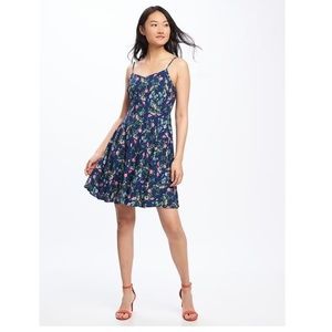 NWT Old Navy XL Blue Floral Fit & Flare Cami Casual Summer Dress